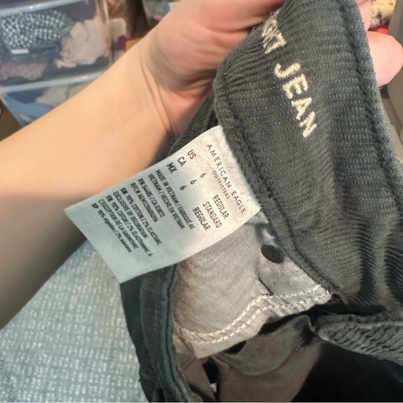 American Eagle Teal Green Corduroy Pants Mom Straight Jean Size 6 Regular - Picture 7 of 7